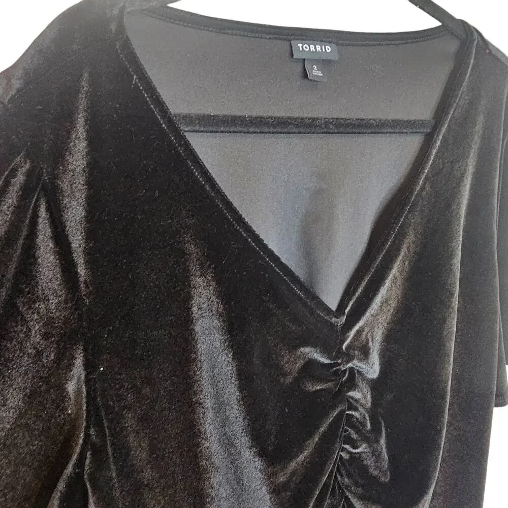 Torrid Velvet Ruched V-Neck Top Plus Size 2X Whimsigoth Witchy Vamp Stretch Goth